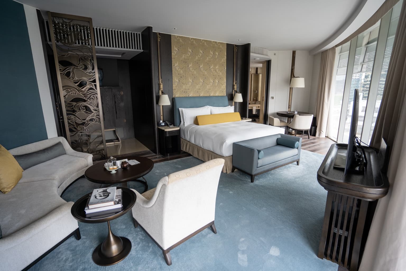 Waldorf Astoria Bangkok – The Best Luxury Hotel
